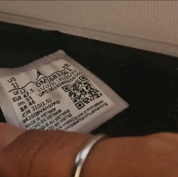 Jordan Mens Super Play Slide 'Black University Red' 13 - Picture 11 of 12